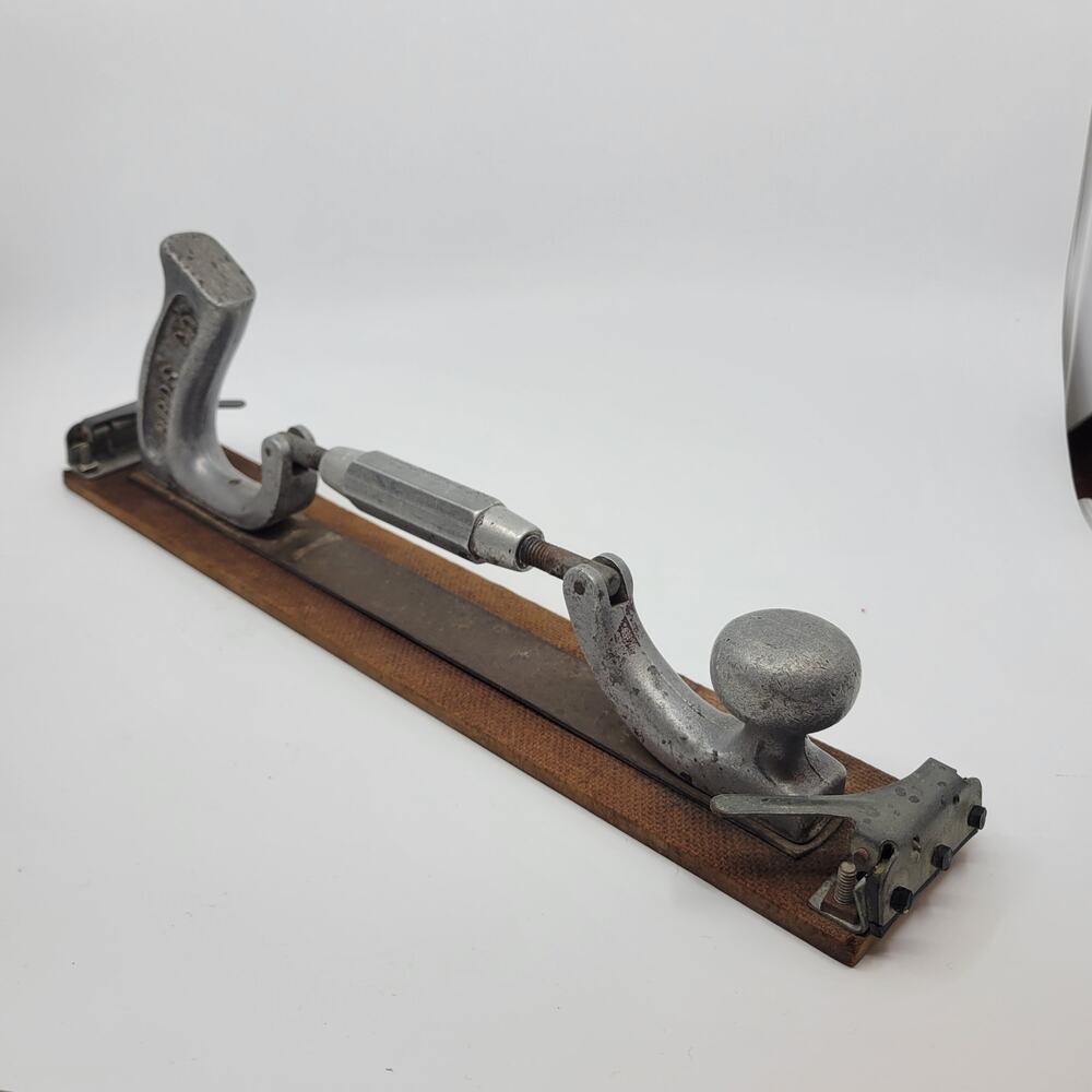 Vintage Heller Bros. USA Flexible Body File Holder & Wood Blade